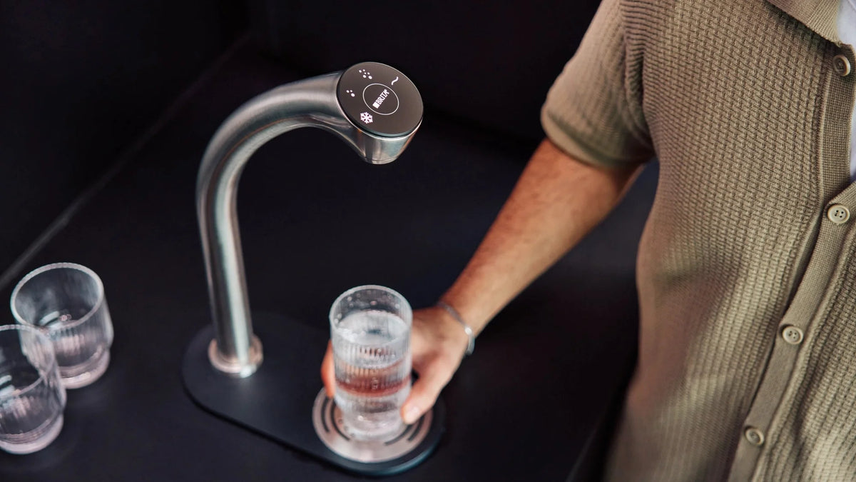 Wasserspender mit Festwasseranschluss